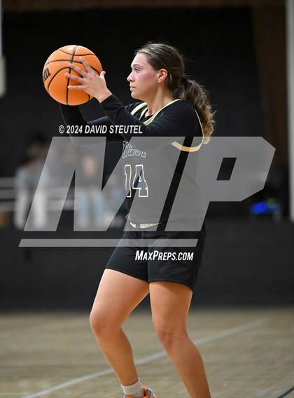 Thumbnail 2 in West vs. Woodland Christian (Sac Adventist Holiday Invitational) photogallery.