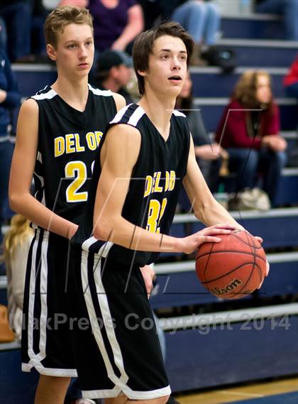 Thumbnail 3 in Casa Roble vs. Del Oro photogallery.
