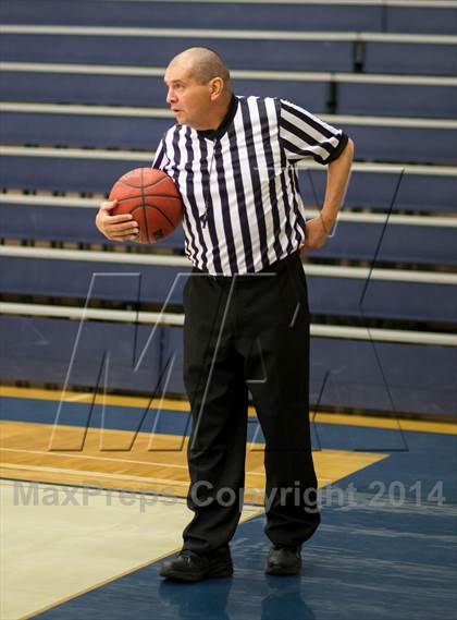 Thumbnail 3 in Casa Roble vs. Del Oro photogallery.