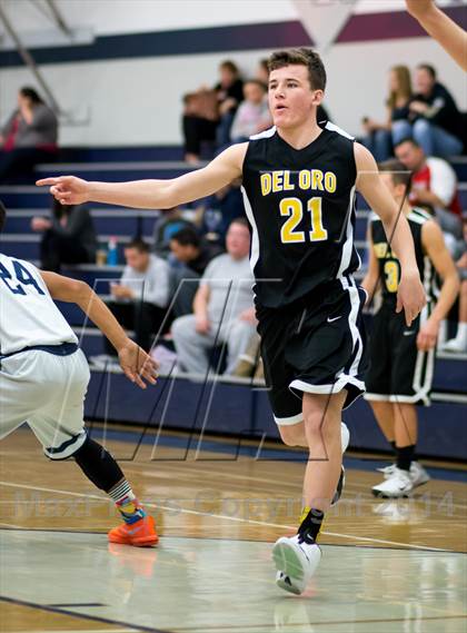 Thumbnail 2 in Casa Roble vs. Del Oro photogallery.