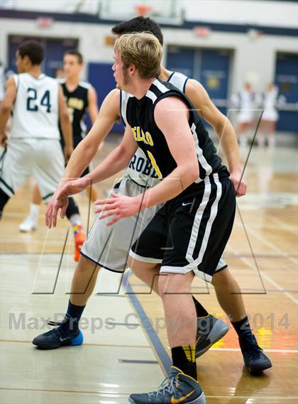 Thumbnail 2 in Casa Roble vs. Del Oro photogallery.