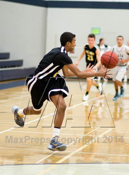 Thumbnail 1 in Casa Roble vs. Del Oro photogallery.