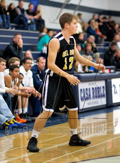 Thumbnail 3 in Casa Roble vs. Del Oro photogallery.