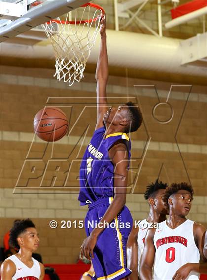 Thumbnail 2 in Lynwood vs. Westchester (Pacific Shores Tournament) photogallery.