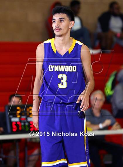 Thumbnail 1 in Lynwood vs. Westchester (Pacific Shores Tournament) photogallery.