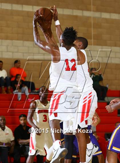 Thumbnail 2 in Lynwood vs. Westchester (Pacific Shores Tournament) photogallery.