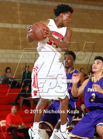 Thumbnail 1 in Lynwood vs. Westchester (Pacific Shores Tournament) photogallery.
