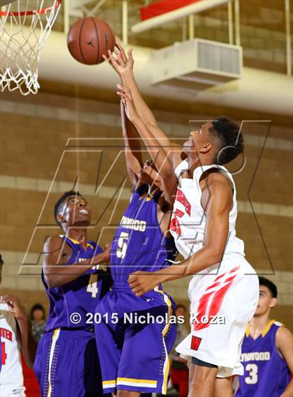 Thumbnail 2 in Lynwood vs. Westchester (Pacific Shores Tournament) photogallery.