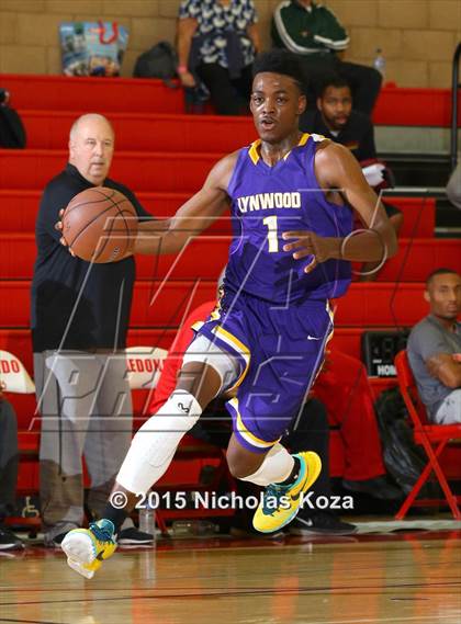 Thumbnail 2 in Lynwood vs. Westchester (Pacific Shores Tournament) photogallery.