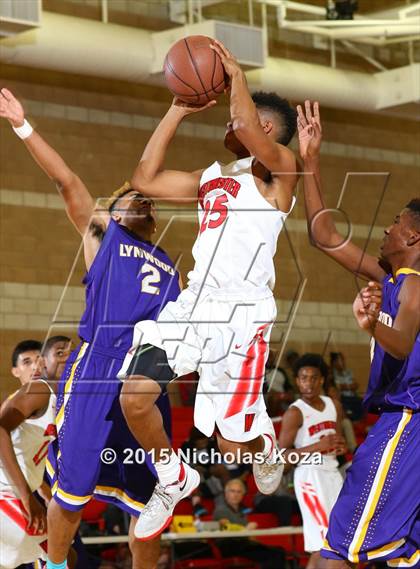 Thumbnail 1 in Lynwood vs. Westchester (Pacific Shores Tournament) photogallery.