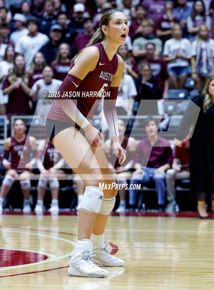 Thumbnail 3 in Austin High vs. Southlake Carrol (UIL 6A D2 Volleyball Final) photogallery.