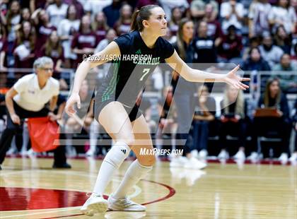 Thumbnail 3 in Austin High vs. Southlake Carrol (UIL 6A D2 Volleyball Final) photogallery.