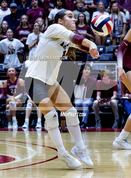 Thumbnail 3 in Austin High vs. Southlake Carrol (UIL 6A D2 Volleyball Final) photogallery.
