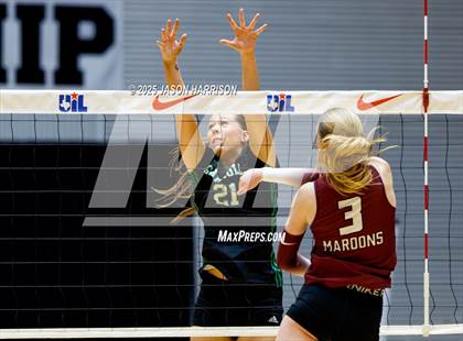 Thumbnail 1 in Austin High vs. Southlake Carrol (UIL 6A D2 Volleyball Final) photogallery.
