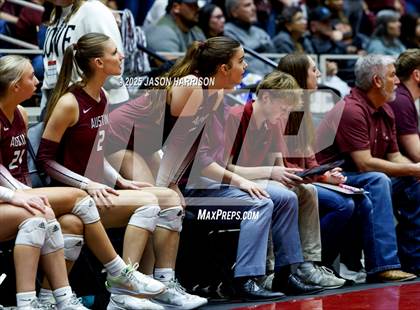 Thumbnail 1 in Austin High vs. Southlake Carrol (UIL 6A D2 Volleyball Final) photogallery.