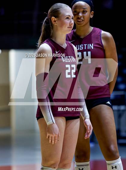 Thumbnail 2 in Austin High vs. Southlake Carrol (UIL 6A D2 Volleyball Final) photogallery.