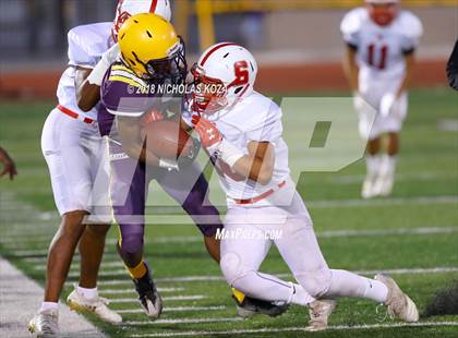 Thumbnail 3 in Savanna vs. Lynwood photogallery.