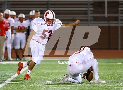 Thumbnail 2 in Savanna vs. Lynwood photogallery.