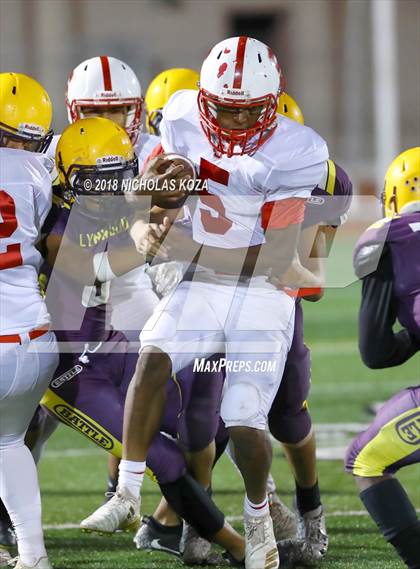 Thumbnail 2 in Savanna vs. Lynwood photogallery.