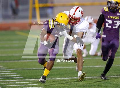 Thumbnail 3 in Savanna vs. Lynwood photogallery.