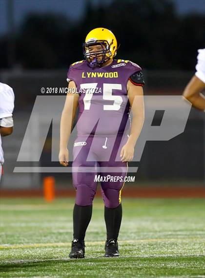 Thumbnail 2 in Savanna vs. Lynwood photogallery.