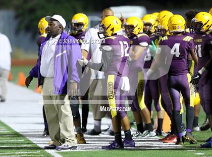 Thumbnail 2 in Savanna vs. Lynwood photogallery.