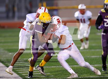 Thumbnail 2 in Savanna vs. Lynwood photogallery.