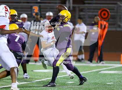 Thumbnail 1 in Savanna vs. Lynwood photogallery.