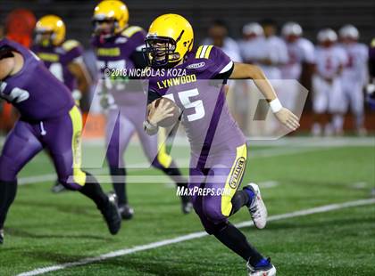 Thumbnail 3 in Savanna vs. Lynwood photogallery.