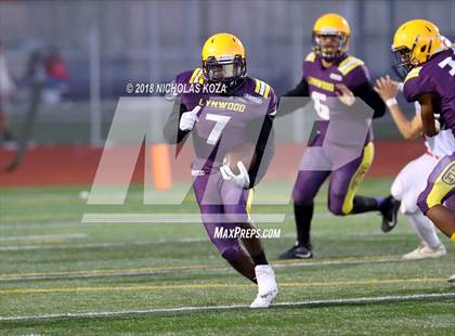 Thumbnail 2 in Savanna vs. Lynwood photogallery.