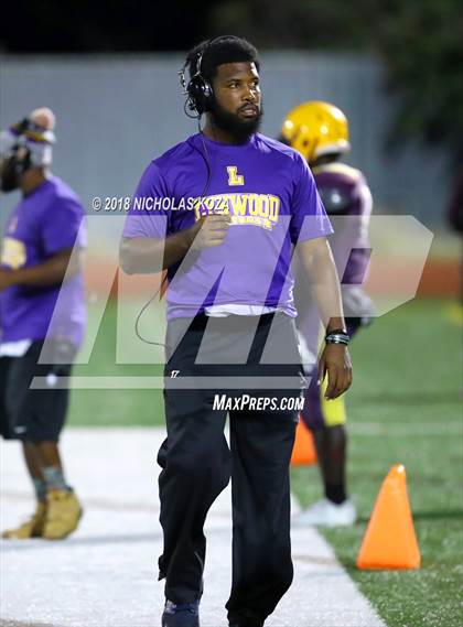 Thumbnail 3 in Savanna vs. Lynwood photogallery.