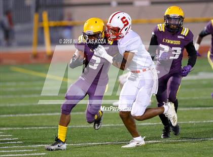 Thumbnail 2 in Savanna vs. Lynwood photogallery.