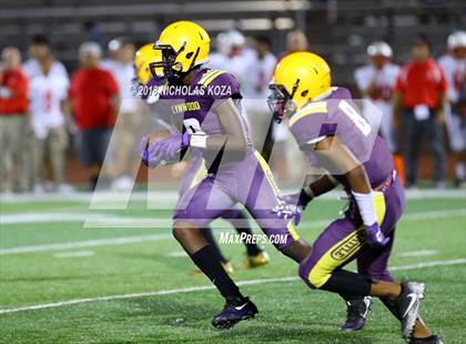 Thumbnail 1 in Savanna vs. Lynwood photogallery.