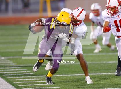 Thumbnail 1 in Savanna vs. Lynwood photogallery.