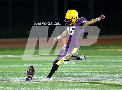 Thumbnail 3 in Savanna vs. Lynwood photogallery.