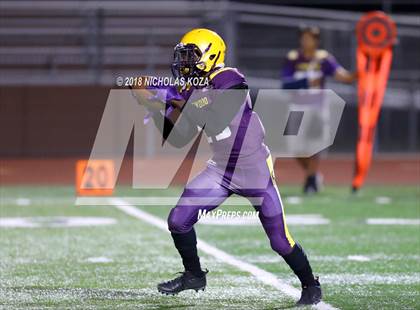 Thumbnail 1 in Savanna vs. Lynwood photogallery.