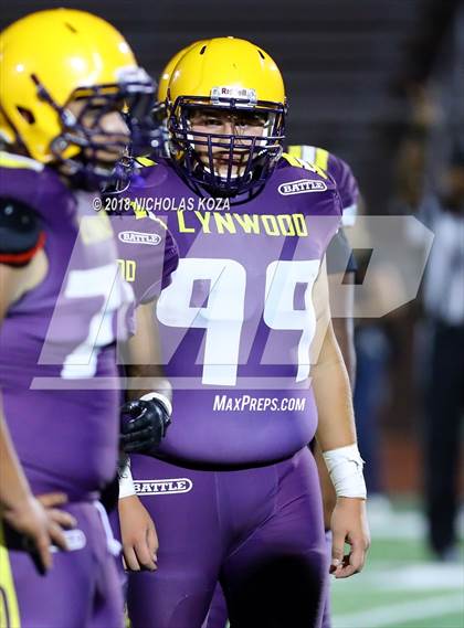 Thumbnail 3 in Savanna vs. Lynwood photogallery.