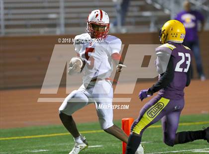 Thumbnail 2 in Savanna vs. Lynwood photogallery.