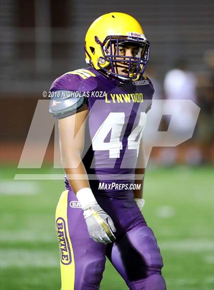 Thumbnail 1 in Savanna vs. Lynwood photogallery.