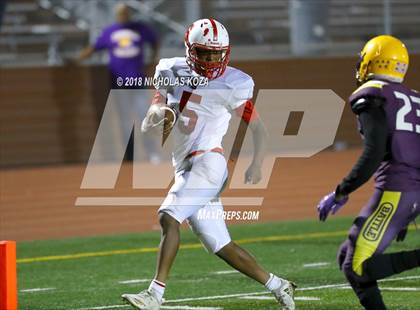 Thumbnail 3 in Savanna vs. Lynwood photogallery.