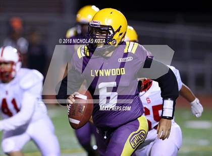 Thumbnail 2 in Savanna vs. Lynwood photogallery.