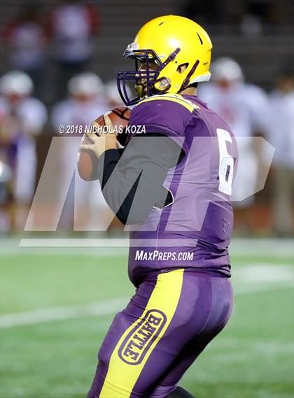 Thumbnail 1 in Savanna vs. Lynwood photogallery.