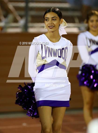 Thumbnail 1 in Savanna vs. Lynwood photogallery.