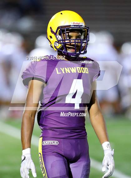 Thumbnail 3 in Savanna vs. Lynwood photogallery.