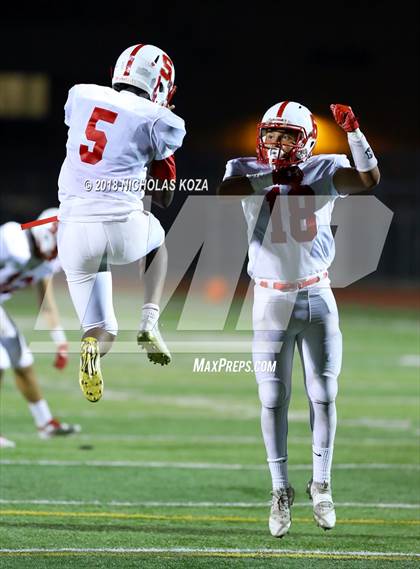 Thumbnail 3 in Savanna vs. Lynwood photogallery.