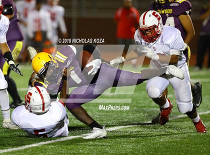 Thumbnail 2 in Savanna vs. Lynwood photogallery.