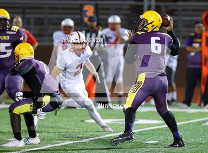Thumbnail 2 in Savanna vs. Lynwood photogallery.