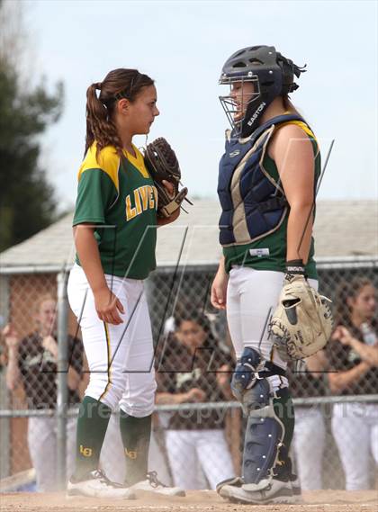 Thumbnail 3 in St. Francis vs Live Oak (Wilcox Tournament) photogallery.