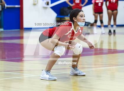 Thumbnail 1 in Manteca photogallery.