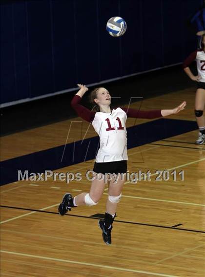 Thumbnail 3 in Aquinas vs Eden (NYSPHSAA Class B Regional Semifinal) photogallery.